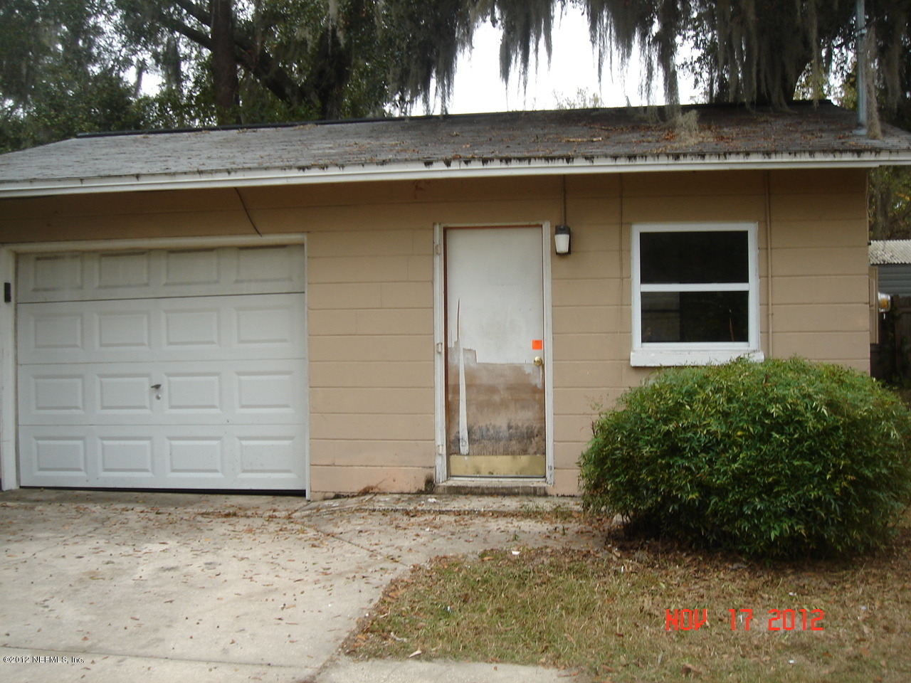 423 Ralph Street Orange Park, FL 32073 - Photo 20 of 21 garage & efficiency
