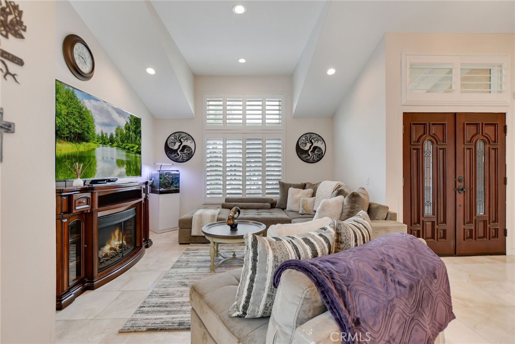 22795 Raven Way Grand Terrace, CA 92313 - Photo 7 of 44