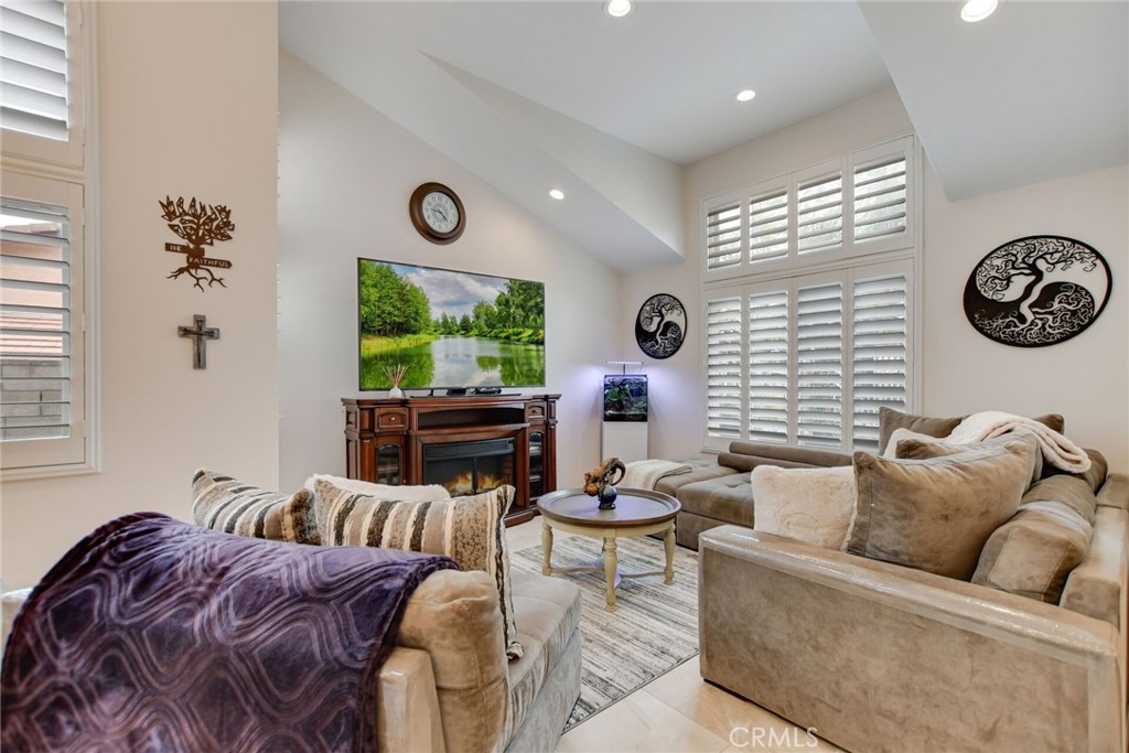 22795 Raven Way Grand Terrace, CA 92313 - Photo 8 of 44