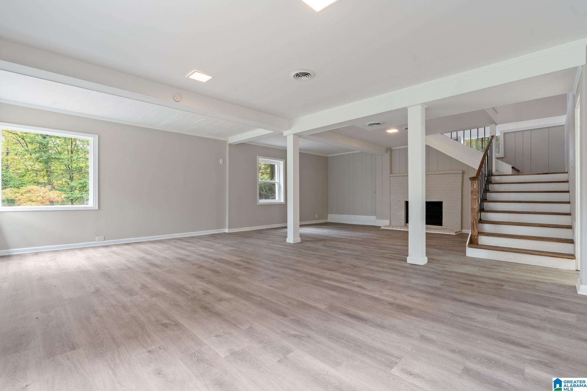 686 Ridge Top Circle Birmingham, AL 35206 - Photo 4 of 36
