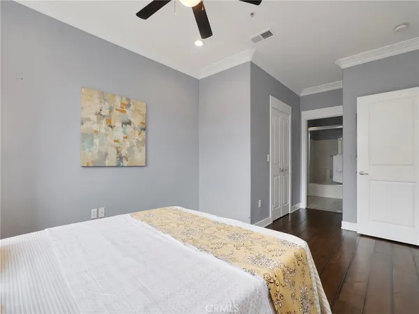 $500,000 | 24507 Town Center Drive, Unit 7418, Valencia, CA 91355