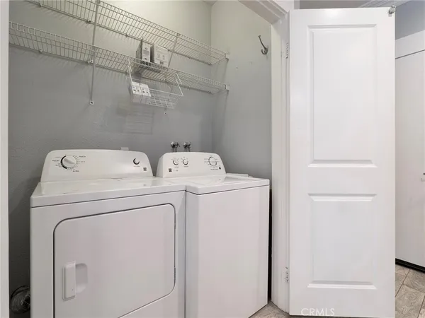 $500,000 | 24507 Town Center Drive, Unit 7418, Valencia, CA 91355