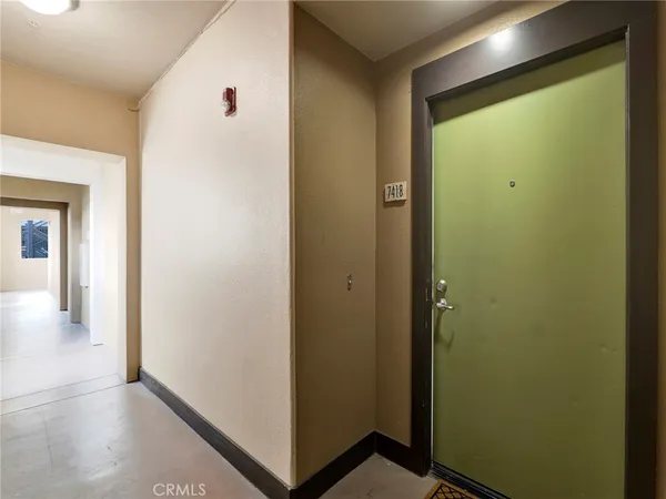 $500,000 | 24507 Town Center Drive, Unit 7418, Valencia, CA 91355