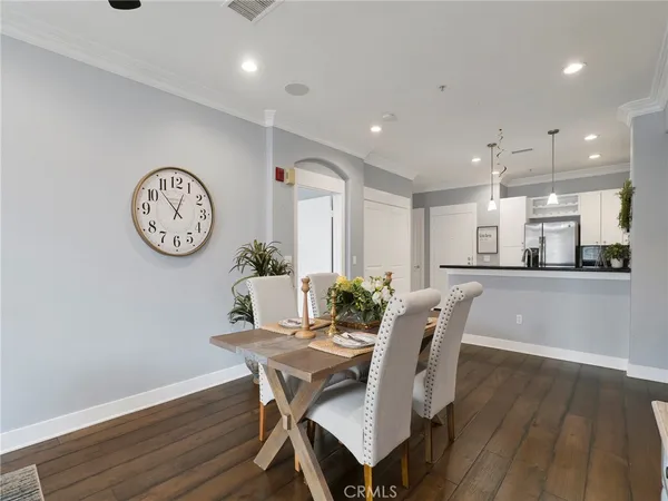 $500,000 | 24507 Town Center Drive, Unit 7418, Valencia, CA 91355