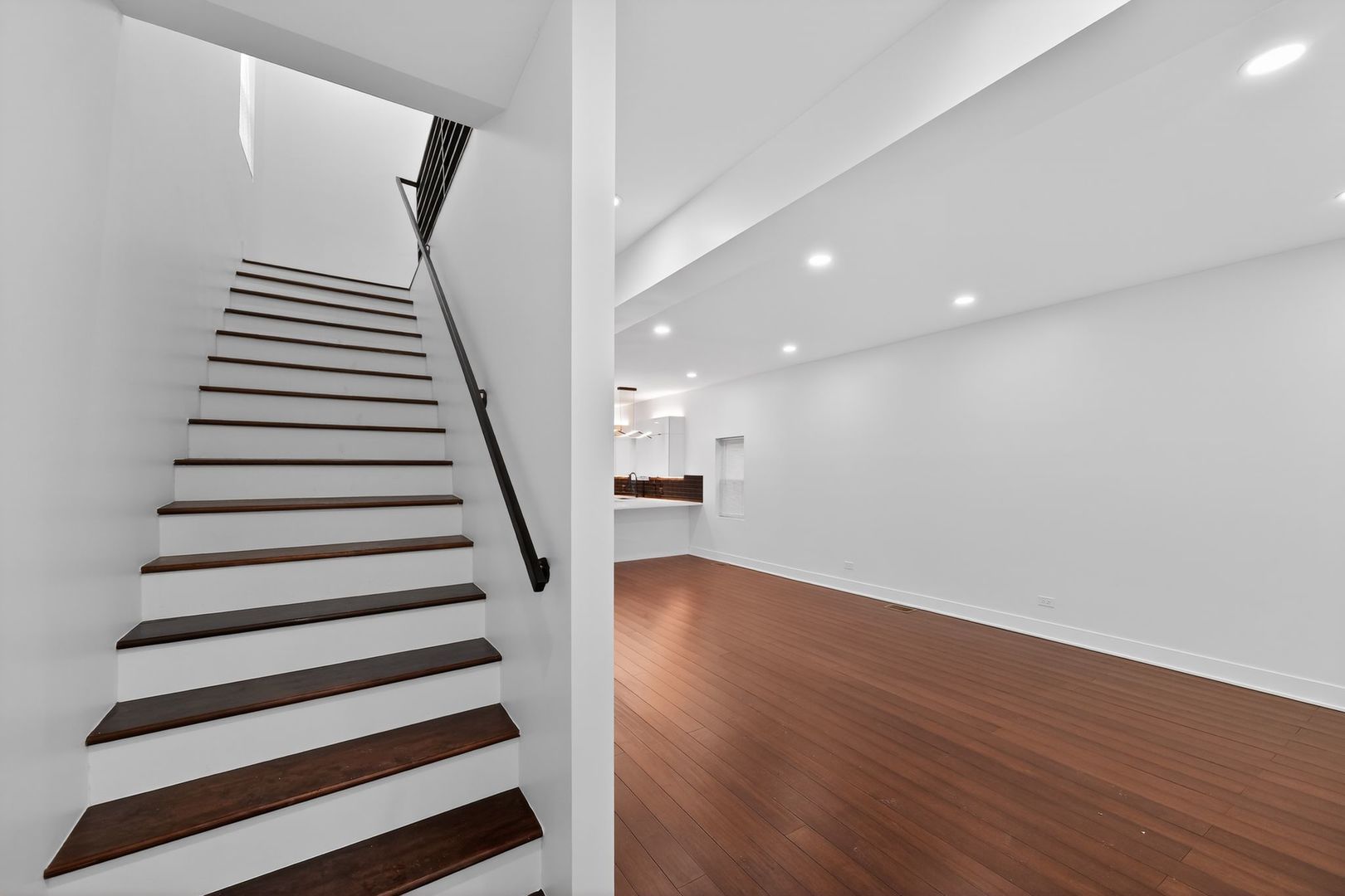 148 West 59th Street Chicago, IL 60621 - Photo 2 of 31