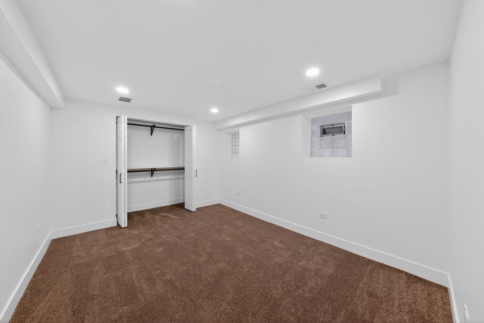 148 West 59th Street Chicago, IL 60621 - Photo 26 of 31