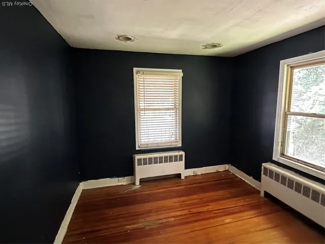 $760,000 | 5 Spring Lane, Great Neck, NY 11024