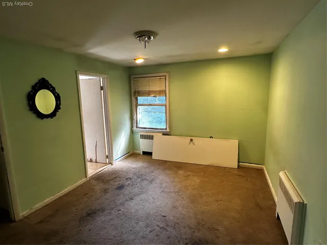 $760,000 | 5 Spring Lane, Great Neck, NY 11024