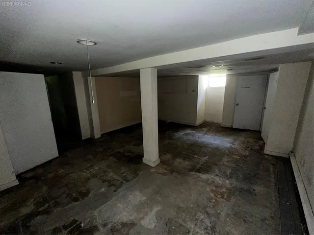 $760,000 | 5 Spring Lane, Great Neck, NY 11024