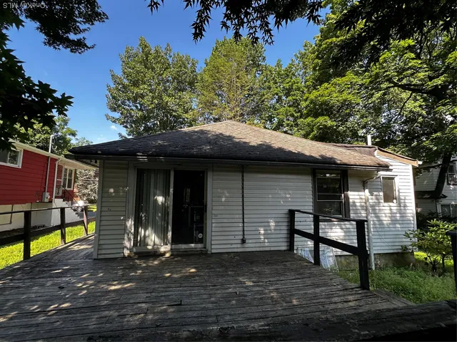 $760,000 | 5 Spring Lane, Great Neck, NY 11024