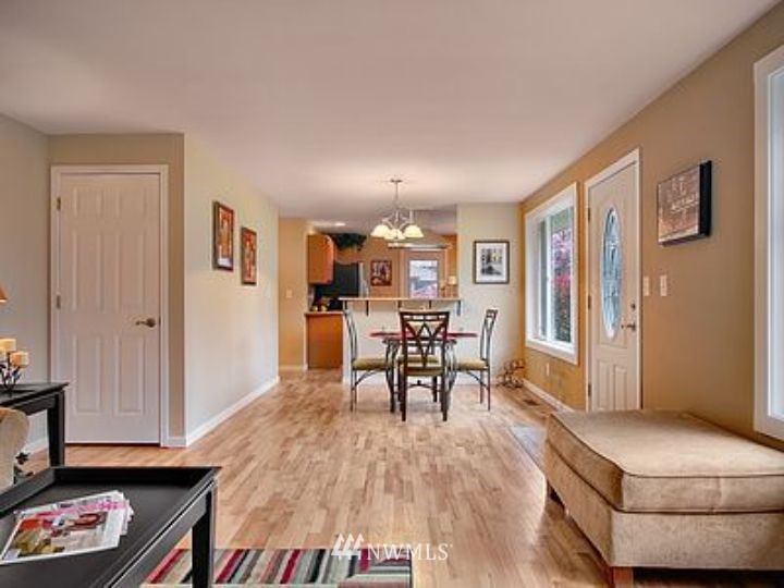 1926 Southwest 166th Street Burien, WA 98166 - Photo 6 of 12