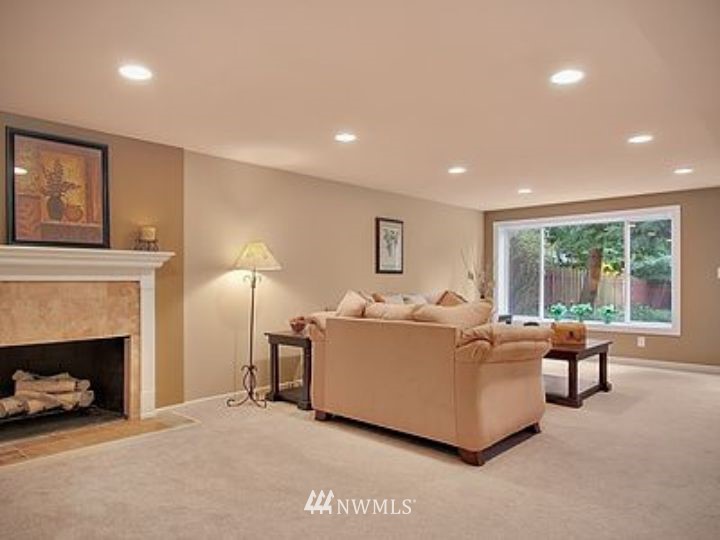 1926 Southwest 166th Street Burien, WA 98166 - Photo 10 of 12