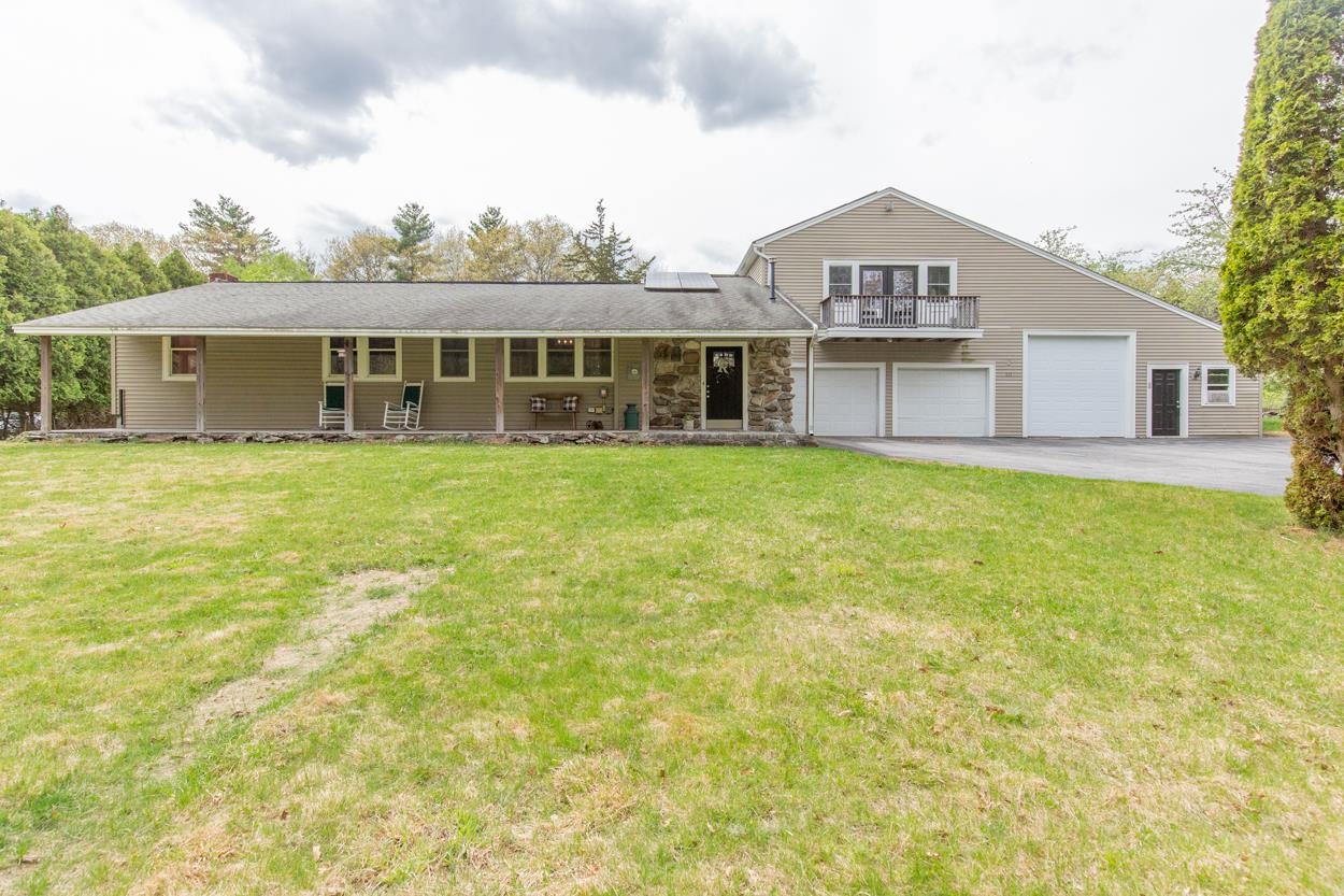 131 Bush Hill Road Pelham, NH 03076 - Photo 2 of 52