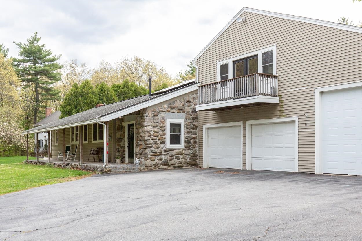 131 Bush Hill Road Pelham, NH 03076 - Photo 3 of 52