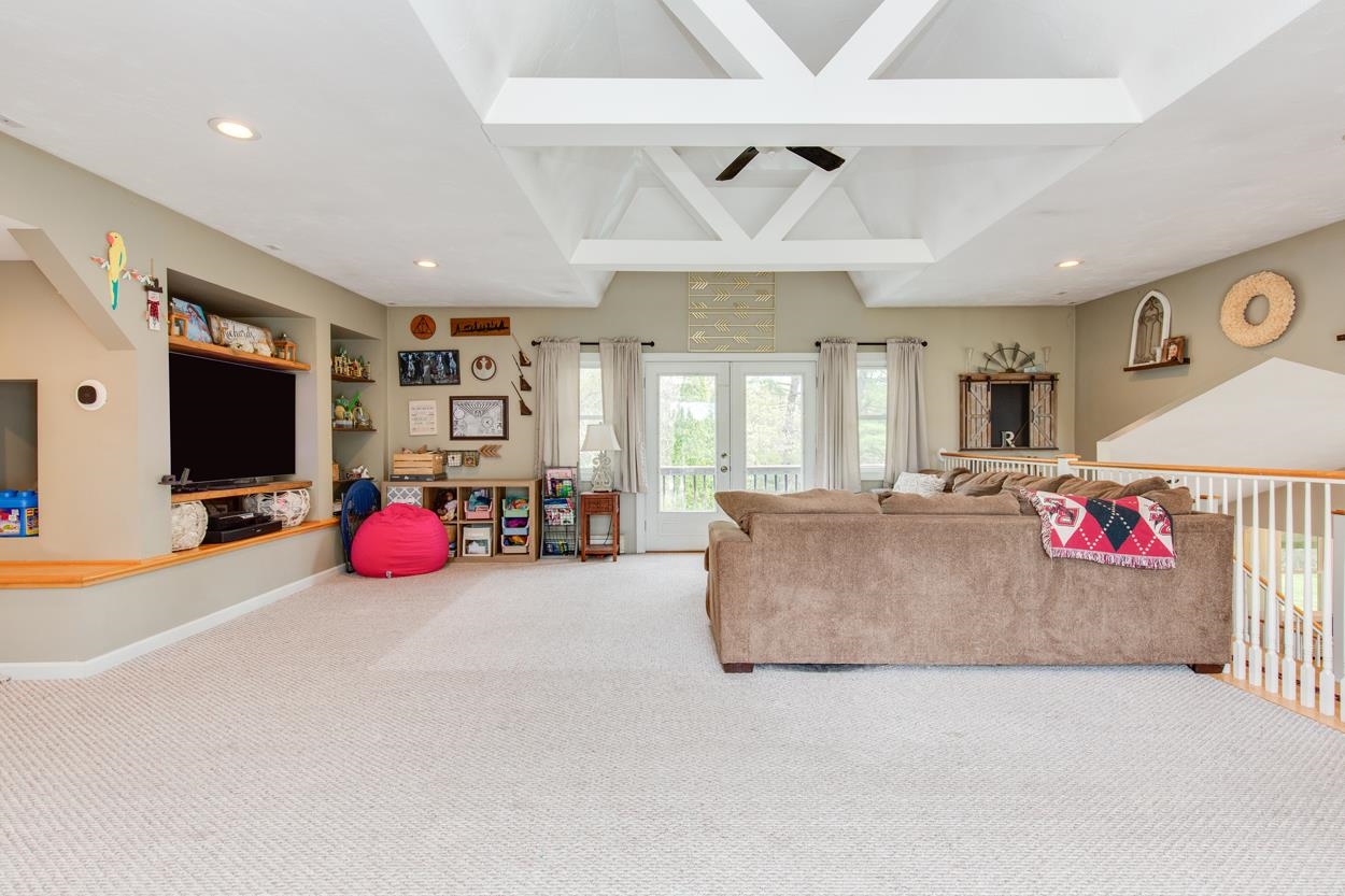 131 Bush Hill Road Pelham, NH 03076 - Photo 33 of 52