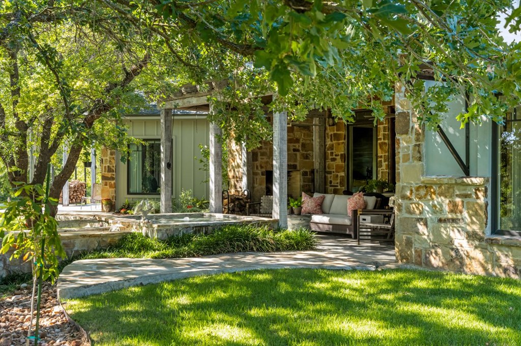 1267 Funf Kinder Road Fredericksburg, TX 78624 - Photo 66 of 92