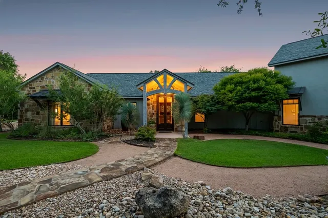 $1,750,000 | 1267 Funf Kinder Road, Fredericksburg, TX 78624