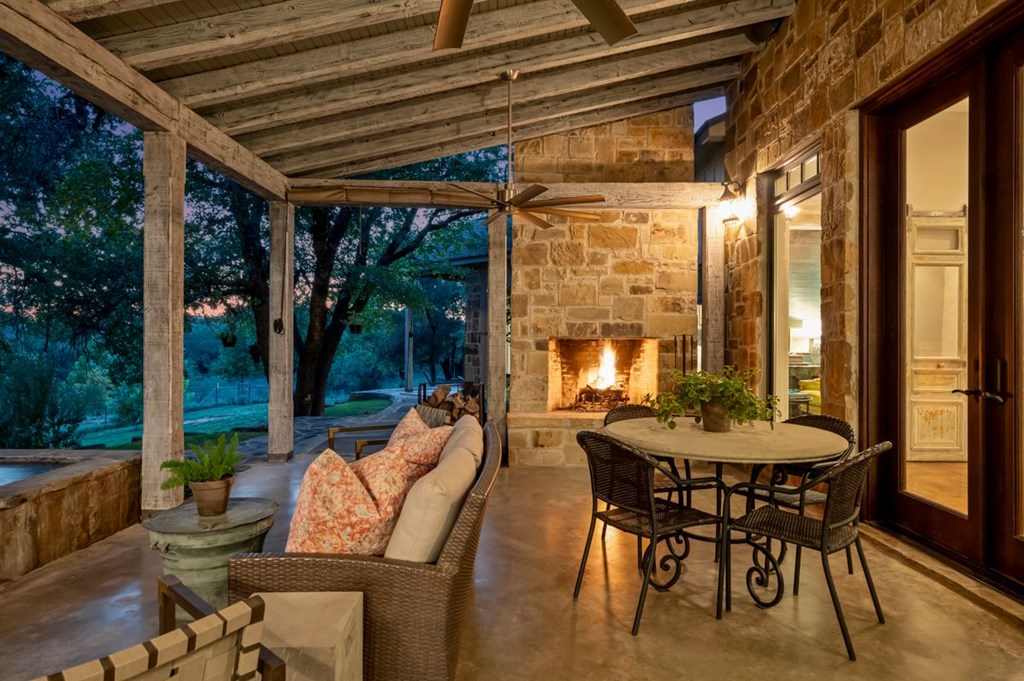 1267 Funf Kinder Road Fredericksburg, TX 78624 - Photo 82 of 92