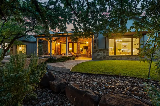 $1,750,000 | 1267 Funf Kinder Road, Fredericksburg, TX 78624