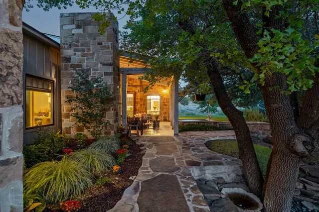 $1,750,000 | 1267 Funf Kinder Road, Fredericksburg, TX 78624