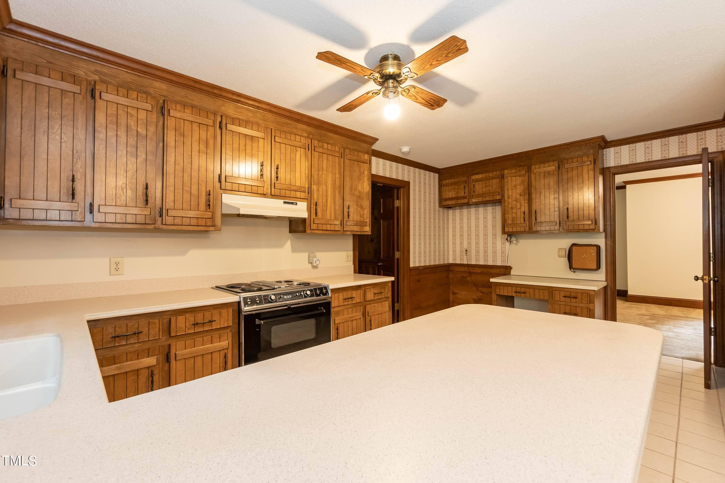 9212 Oneal Road Raleigh, NC 27613 - Photo 15 of 51 Kitchen 04
