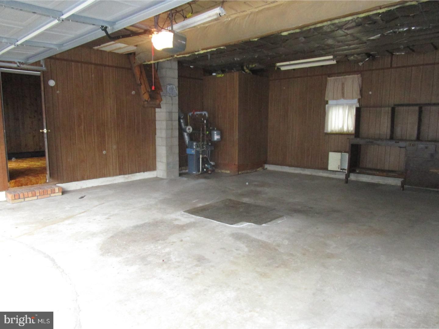 81 Rutgers Road Pennsville, NJ 08070 - Photo 14 of 16 Garage