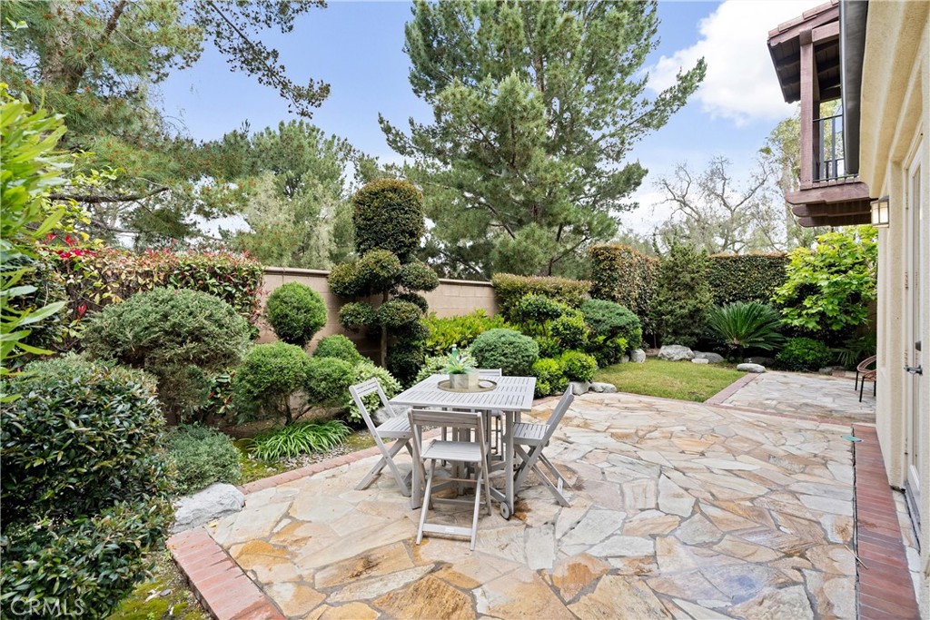 25 Longvale Irvine, CA 92602 - Photo 5 of 58 a view of an chairs and tables in the back yard