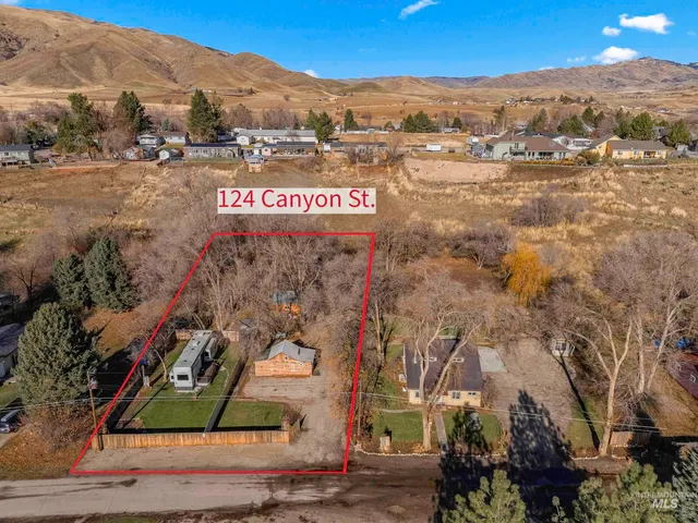 $235,000 | 124 Canyon Street, Horseshoe Bend, ID 83629