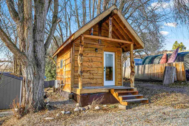 $235,000 | 124 Canyon Street, Horseshoe Bend, ID 83629