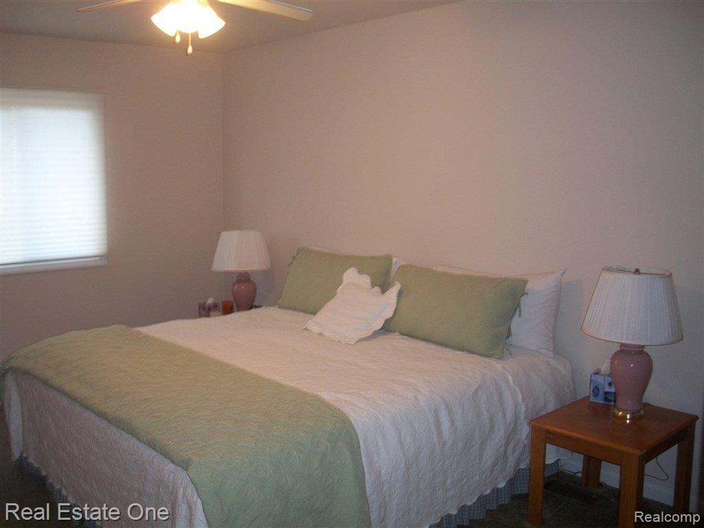742 Shortridge Avenue Rochester, MI 48307 - Photo 15 of 15 Upstairs Bedroom