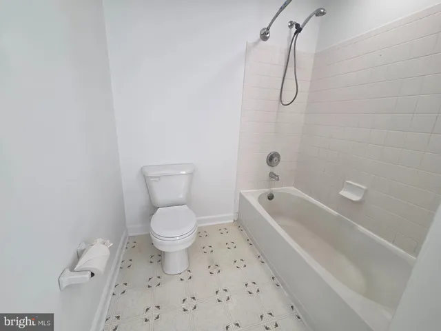 $3,200 | 8183 Skelton Circle, Falls Church, VA 22042