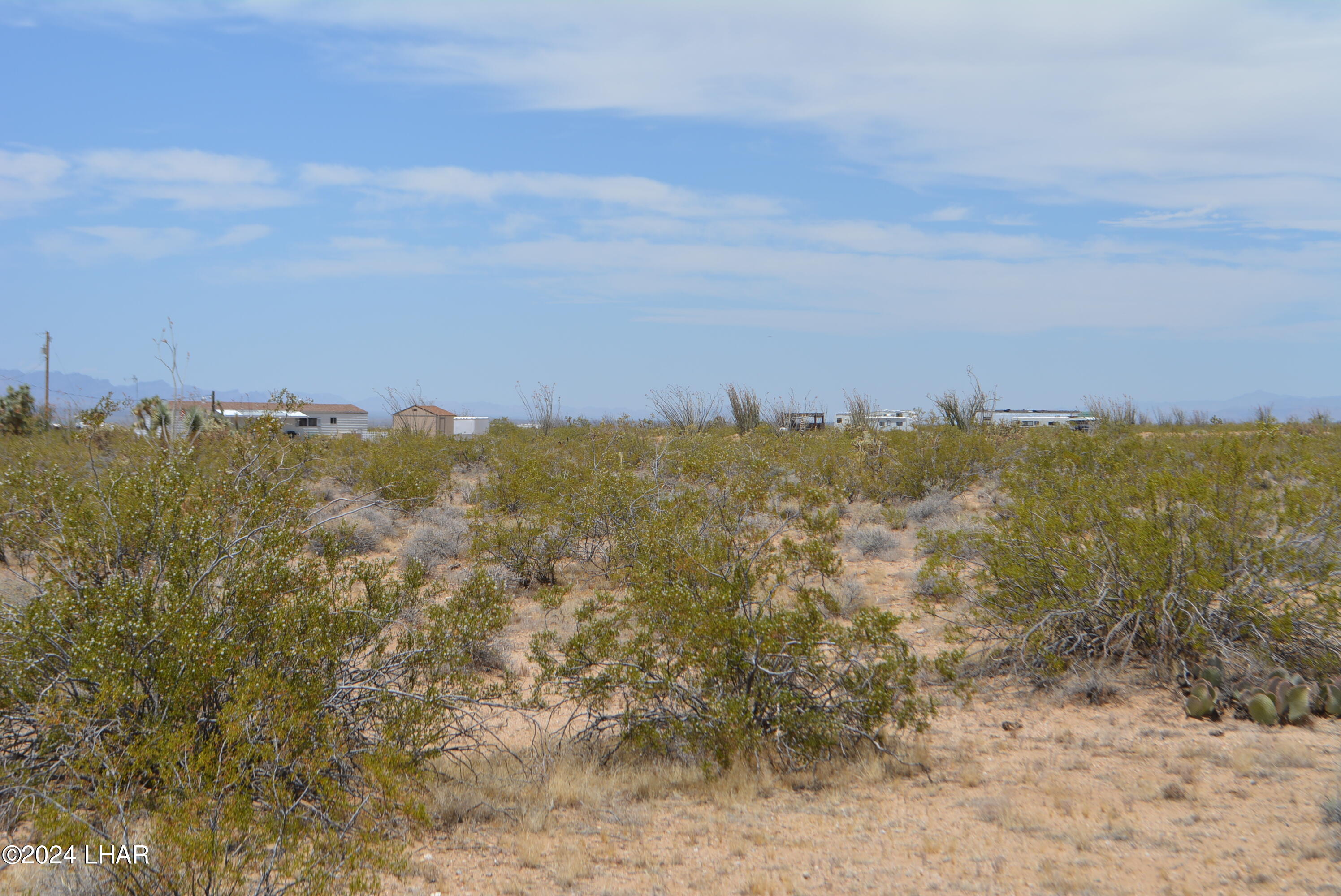 4-lots South 4-lots S Carmen Road Yucca, AZ 86438 - Photo 17 of 28 DSC_0664