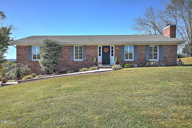 $365,000 | 186 Woodway Circle, Bluff City, TN 37618