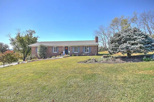 $365,000 | 186 Woodway Circle, Bluff City, TN 37618