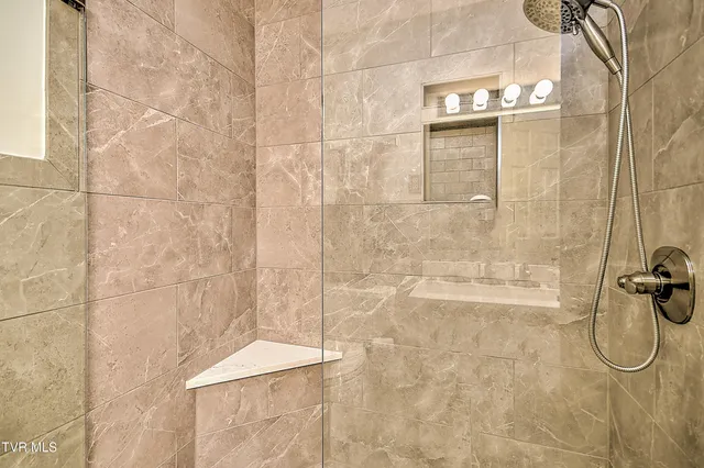 $365,000 | 186 Woodway Circle, Bluff City, TN 37618