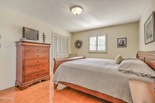 $365,000 | 186 Woodway Circle, Bluff City, TN 37618