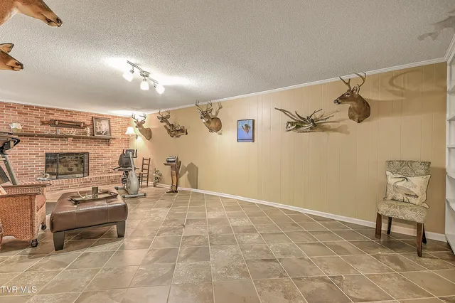 $365,000 | 186 Woodway Circle, Bluff City, TN 37618