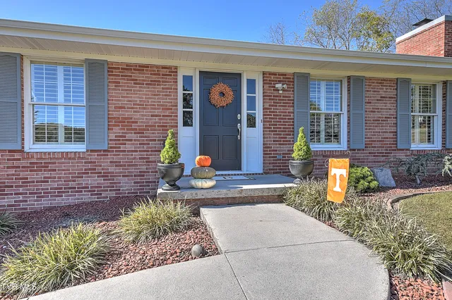 $365,000 | 186 Woodway Circle, Bluff City, TN 37618