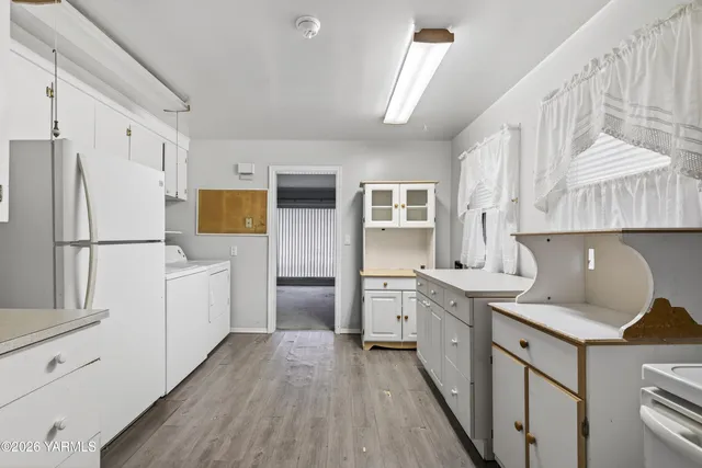 $240,000 | 702 South 12th Street, Sunnyside, WA 98944