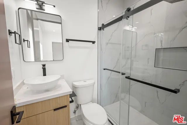 $5,041 | 11012 Hortense Street, Unit A, North Hollywood, CA 91602