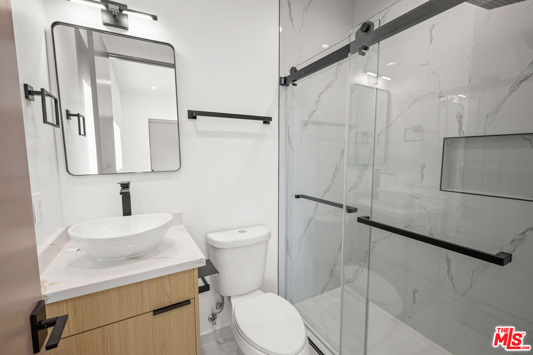 11012 Hortense Street, Unit A North Hollywood, CA 91602 - Photo 23 of 37