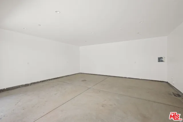 $5,041 | 11012 Hortense Street, Unit A, North Hollywood, CA 91602