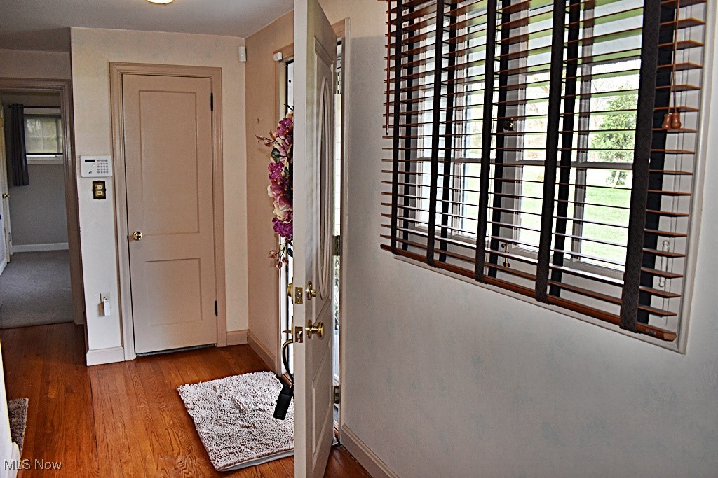 17600 Egbert Road Bedford, OH 44146 - Photo 5 of 49 Foyer entrance featuring wood finished floors.