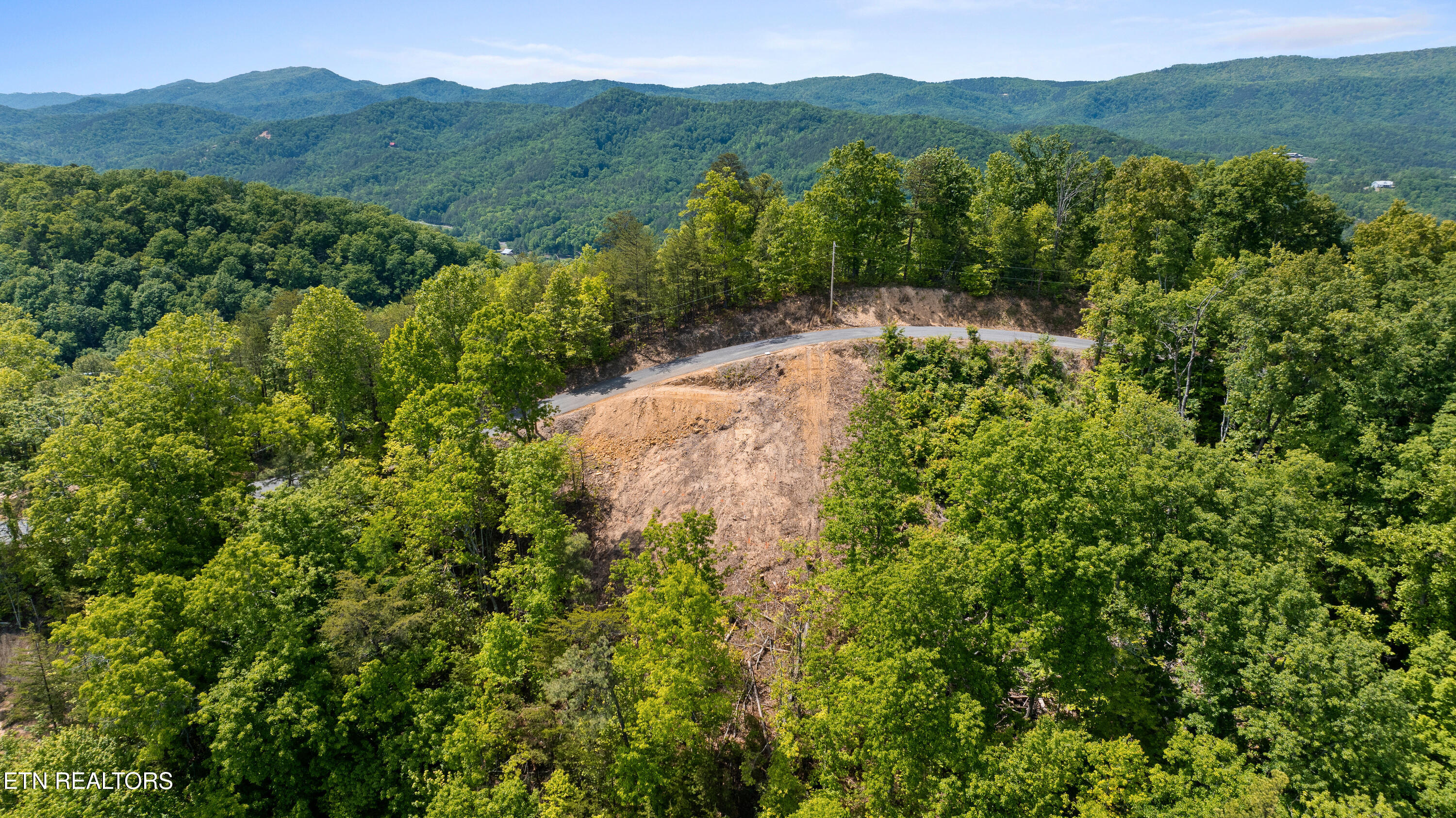 3043 Hatcher Top Road Sevierville, TN 37862 - Photo 9 of 19 DJI_0005
