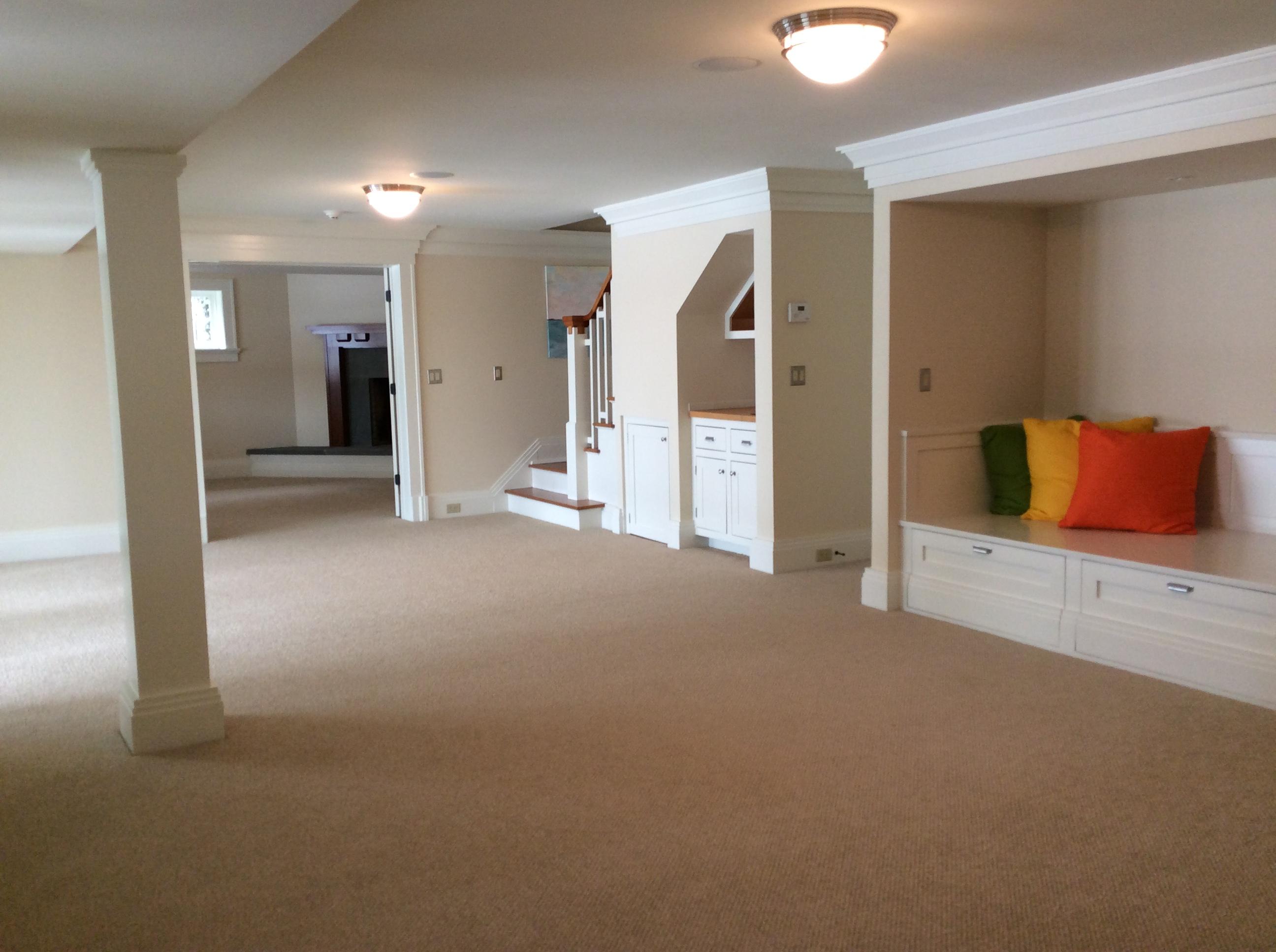 27 Harbor Road Darien, CT 06820 - Photo 20 of 22 a view of empty room with wooden floor