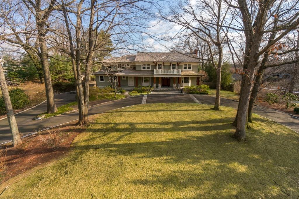 27 Harbor Road Darien, CT 06820 - Photo 2 of 22 a view of a swimming pool with an outdoor seating