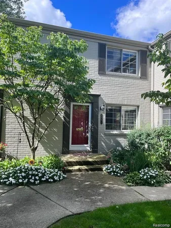$1,900 | 1722 Graefield Road, Unit 46, Birmingham, MI 48009