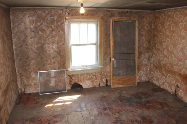 $100,000 | 109 Evergreen Drive, Bennington, VT 05201