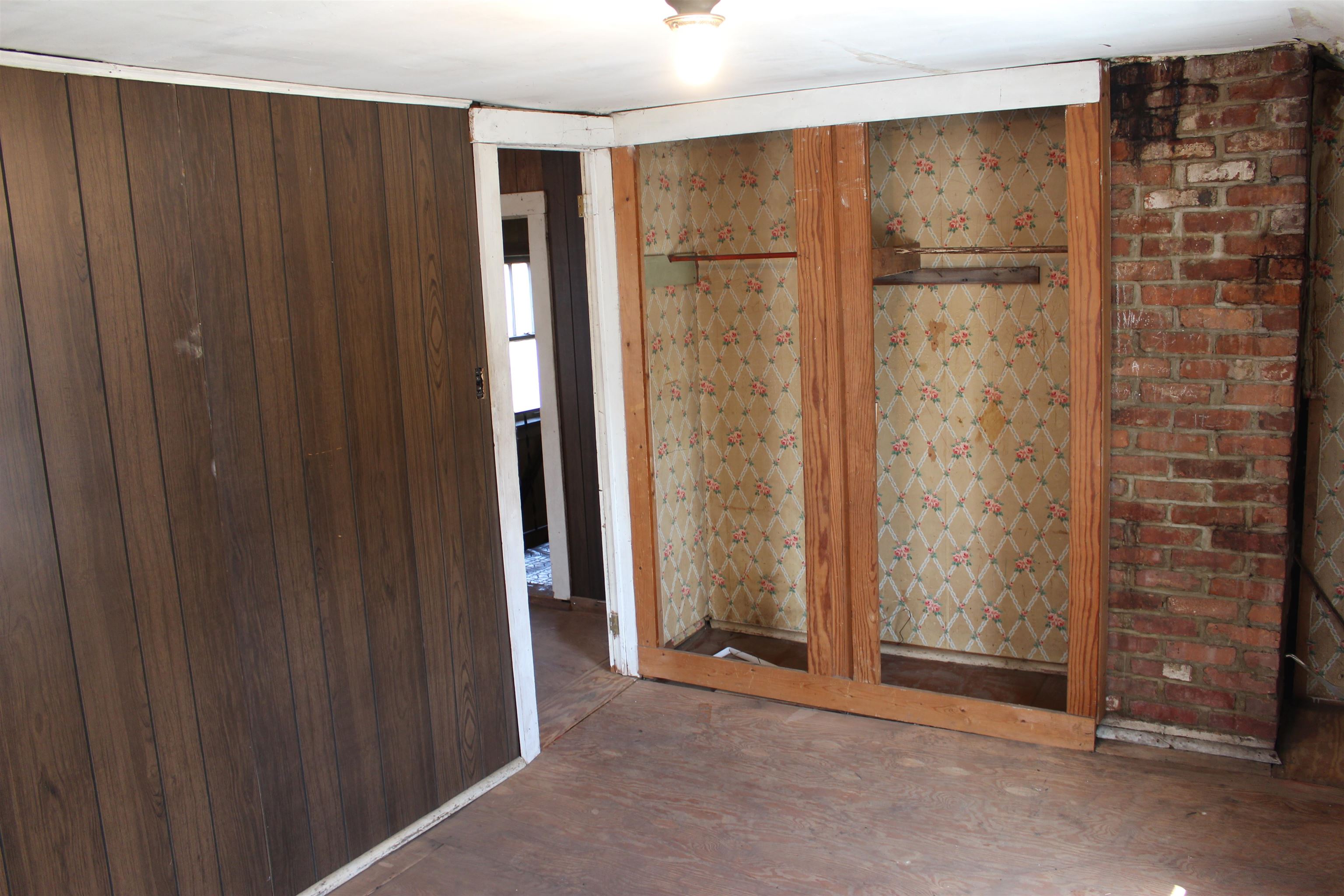 109 Evergreen Drive Bennington, VT 05201 - Photo 14 of 31