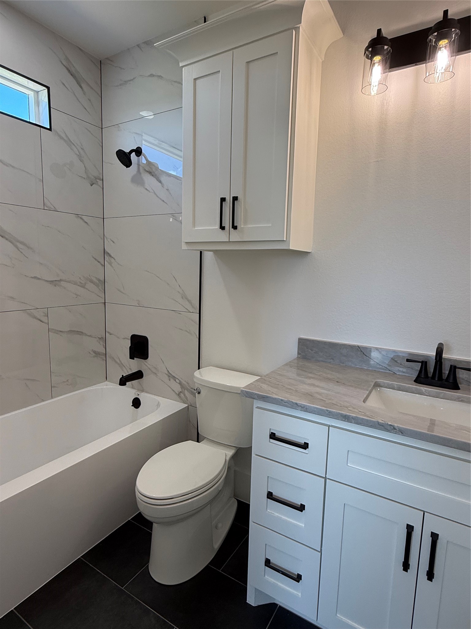 8900 Kulow Road Sealy, TX 77474 - Photo 17 of 26 Upstairs Full Bath